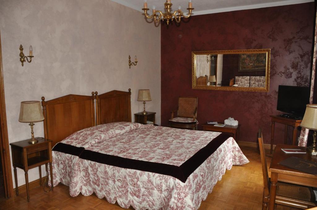 Hostellerie Du Grand Duc Gincla Δωμάτιο φωτογραφία